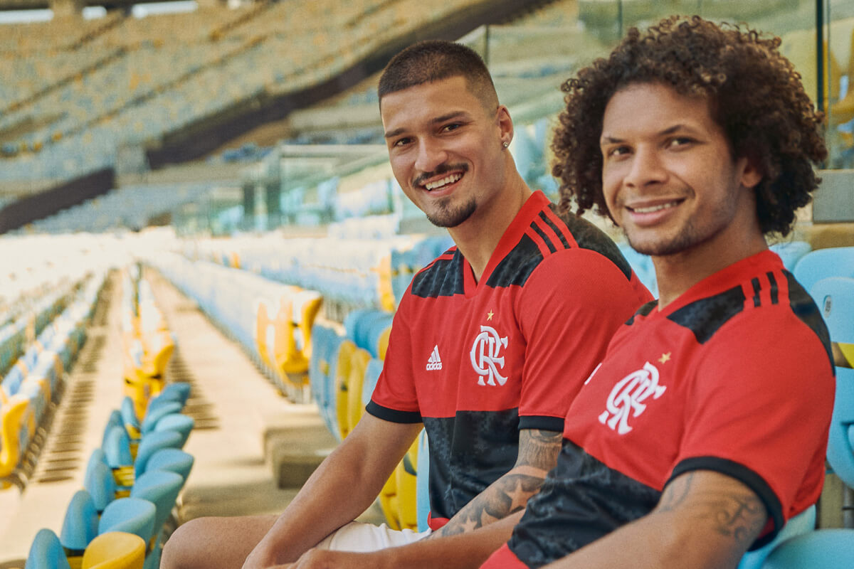 Flamengo Jersey 2021-22 Home Jersey.jpg