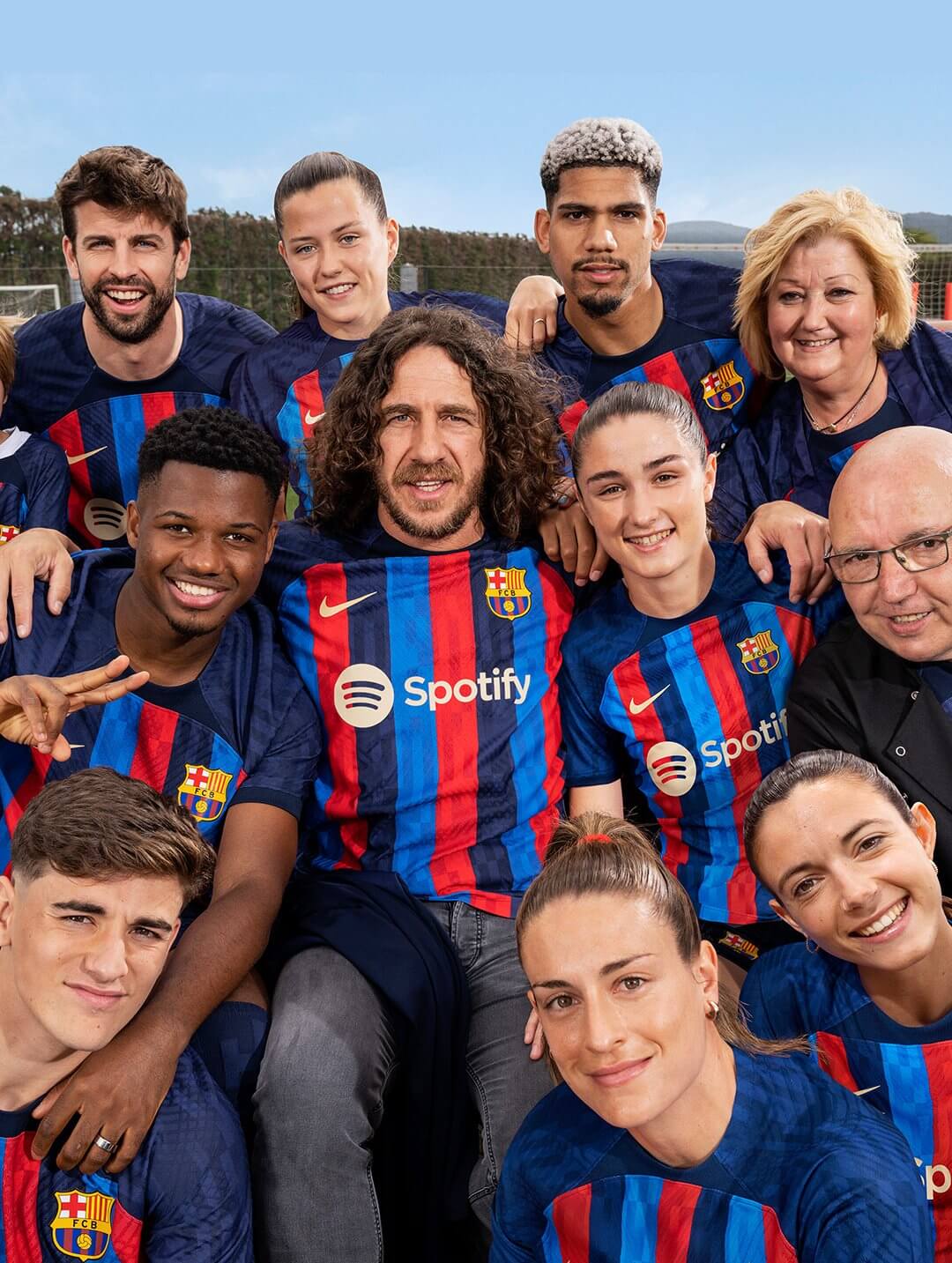 barcelona jersey 2022.jpg