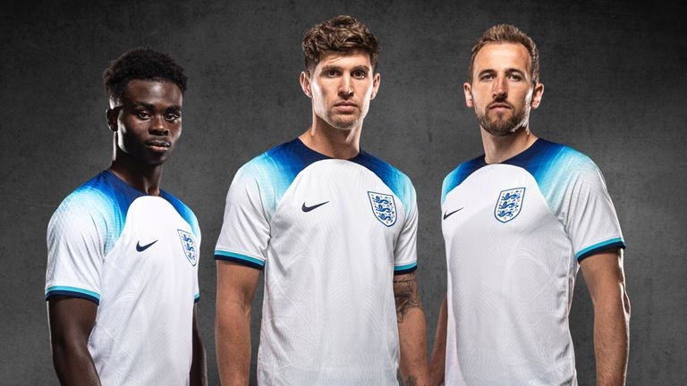 england soccer jersey.jpg